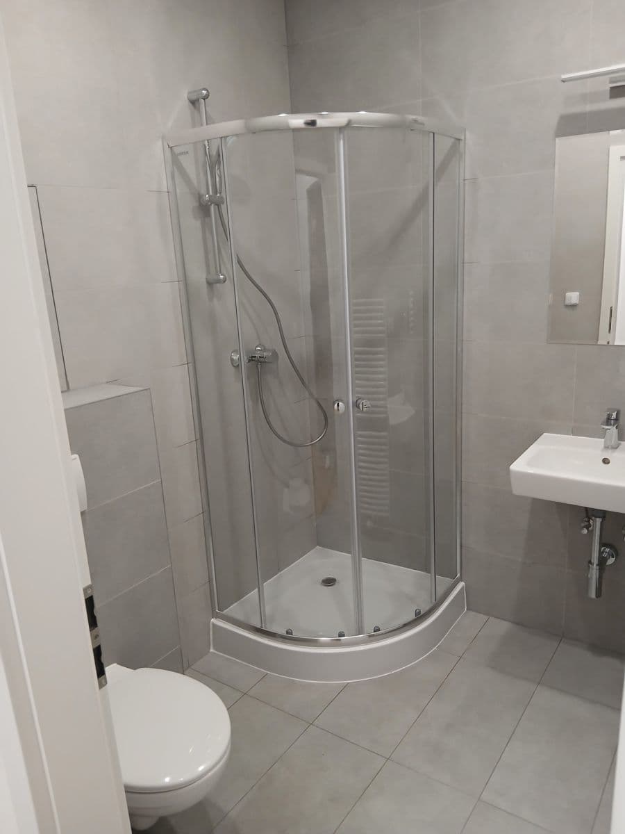 Prenájom bytu 2-izbový 34 m², Českomoravská, Praha, Praha Prenájom bytu 2-izbový 34 m², Českomoravská, Praha, Praha