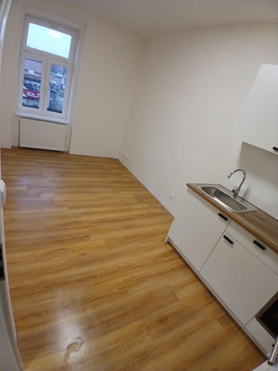 Prenájom bytu 2-izbový 34 m², Českomoravská, Praha, Praha Prenájom bytu 2-izbový 34 m², Českomoravská, Praha, Praha