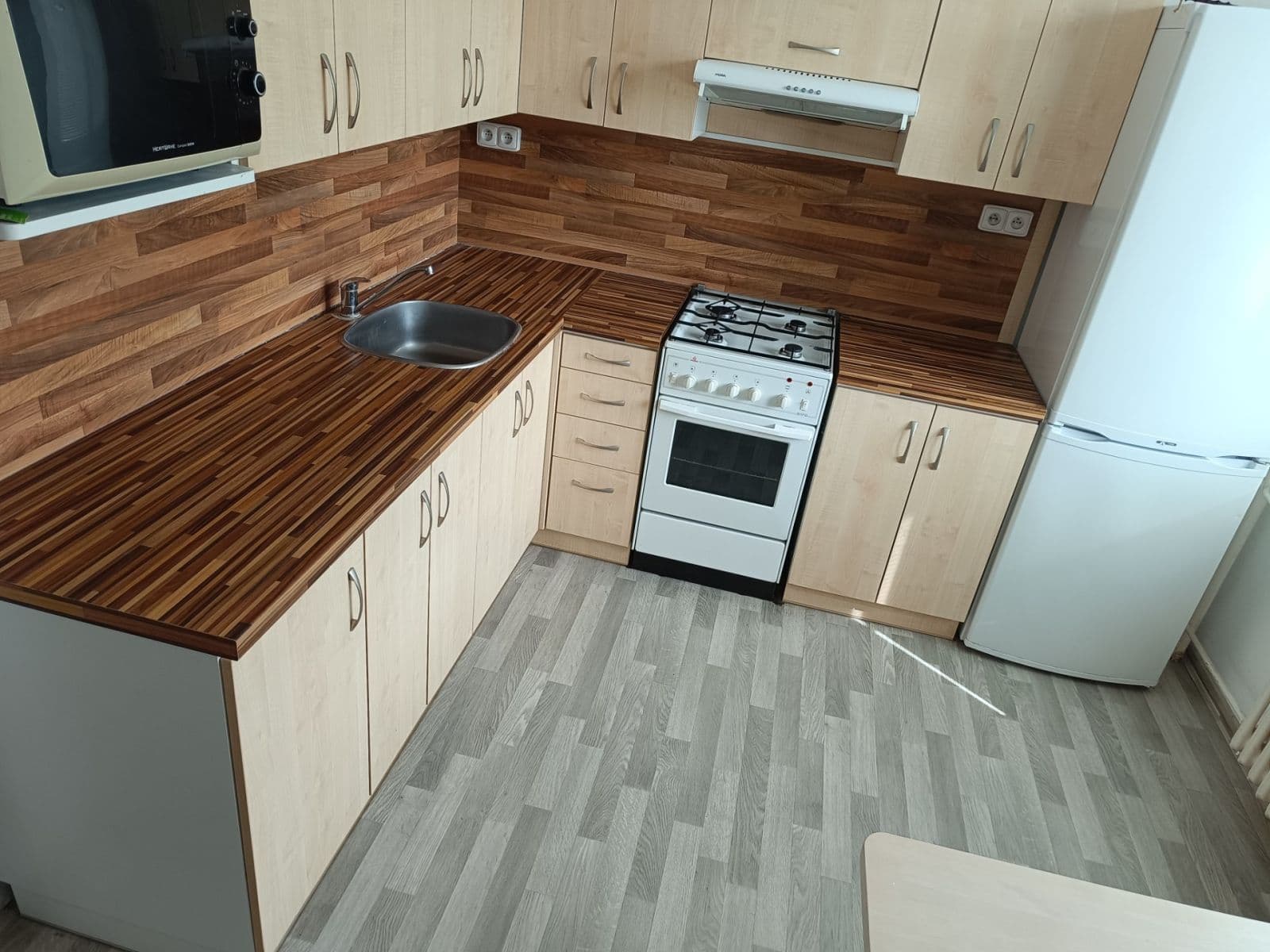 Prenájom bytu 3-izbový 74 m², Strnadova, Brno, Jihomoravský kraj Prenájom bytu 3-izbový 74 m², Strnadova, Brno, Jihomoravský kraj