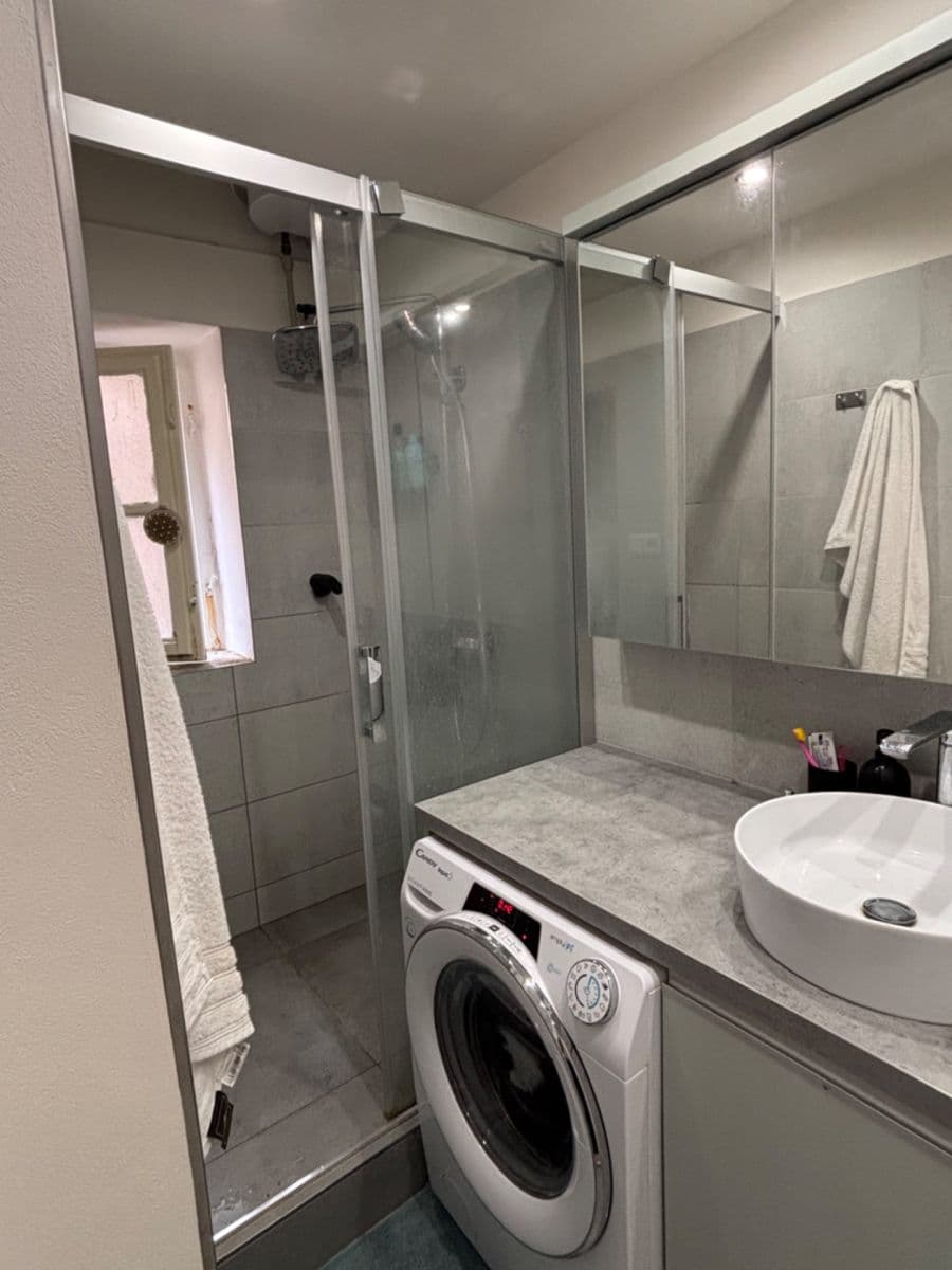 Predaj bytu 2-izbový 44 m², Sportovní, Praha, Praha Predaj bytu 2-izbový 44 m², Sportovní, Praha, Praha