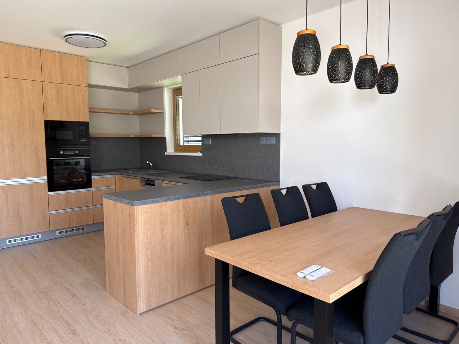 Prenájom domu 143 m², pozemek 120 m², Hubačova, Praha, Praha Prenájom domu 143 m², pozemek 120 m², Hubačova, Praha, Praha