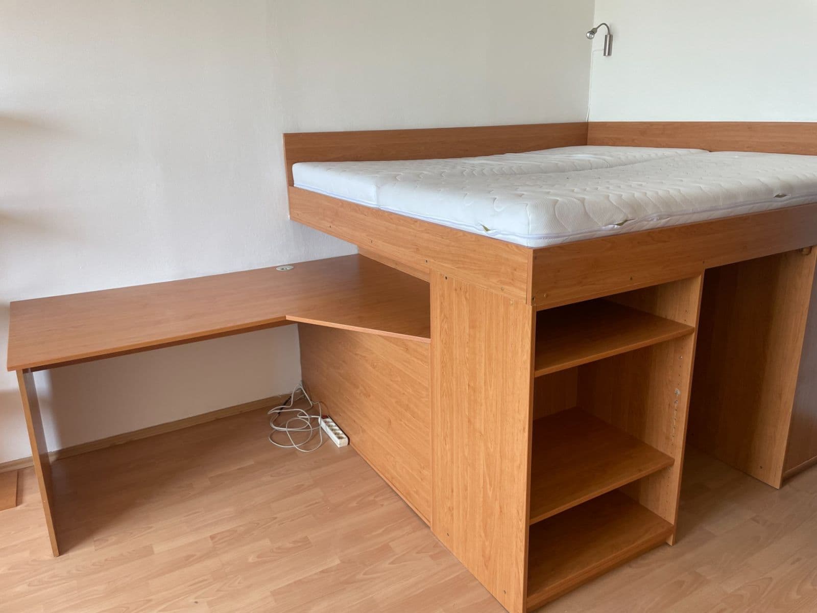 Prenájom bytu 2-izbový 39 m², Na Domovině, Praha, Praha Prenájom bytu 2-izbový 39 m², Na Domovině, Praha, Praha