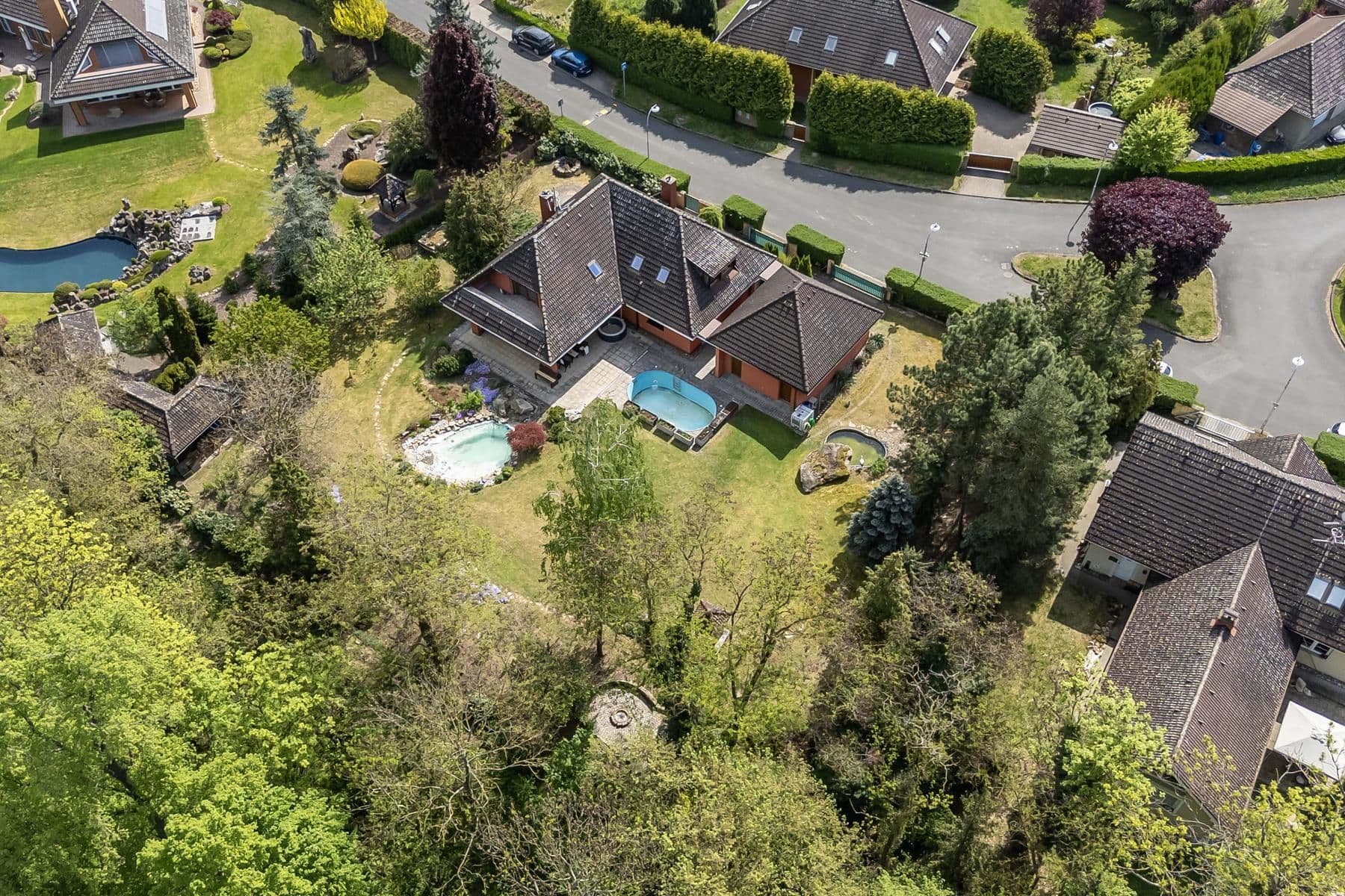 Predaj domu 243 m², pozemek 1.810 m², Nové Město nad Metují, Královéhradecký kraj Predaj domu 243 m², pozemek 1.810 m², Nové Město nad Metují, Královéhradecký kraj