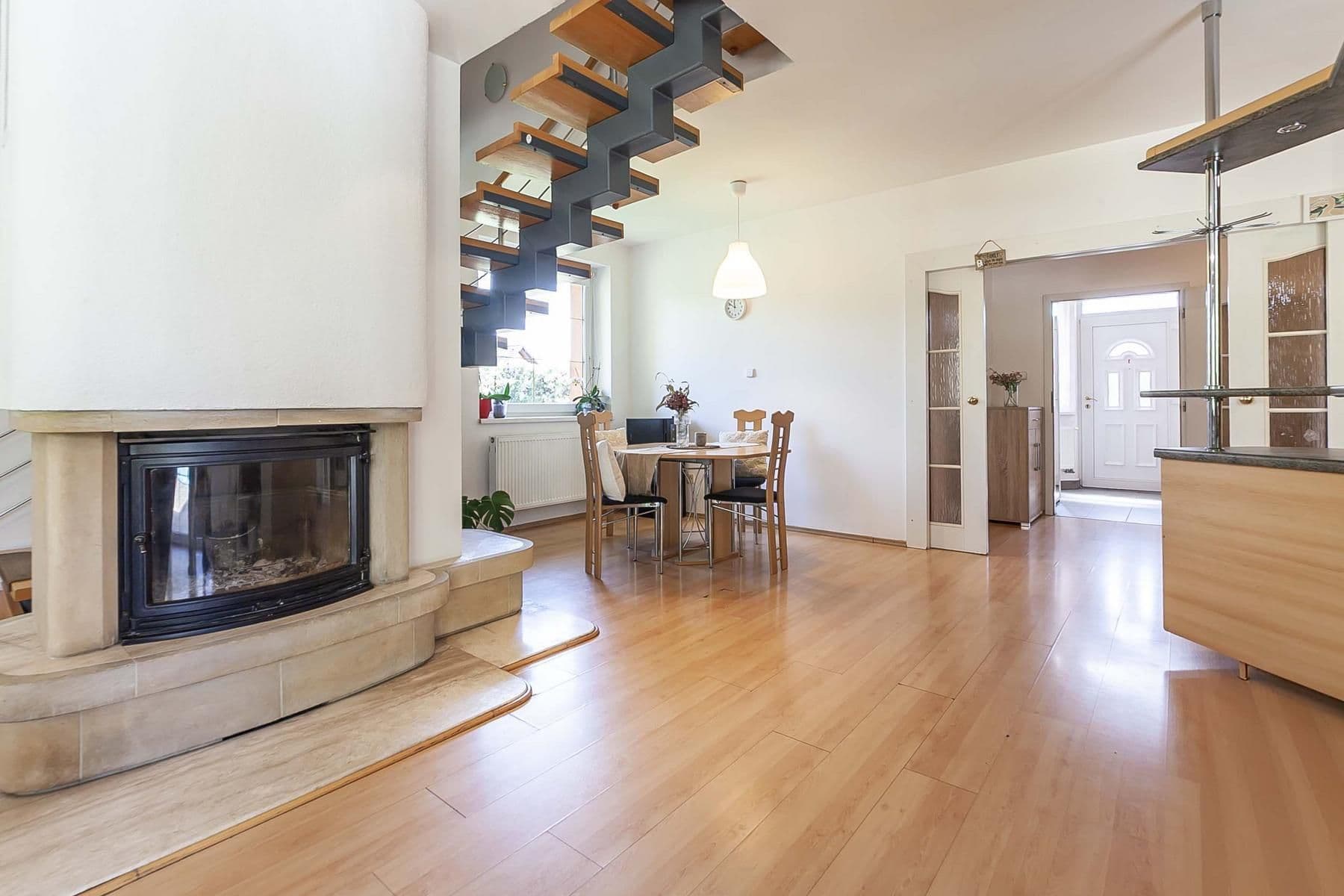 Predaj domu 243 m², pozemek 1.810 m², Nové Město nad Metují, Královéhradecký kraj Predaj domu 243 m², pozemek 1.810 m², Nové Město nad Metují, Královéhradecký kraj