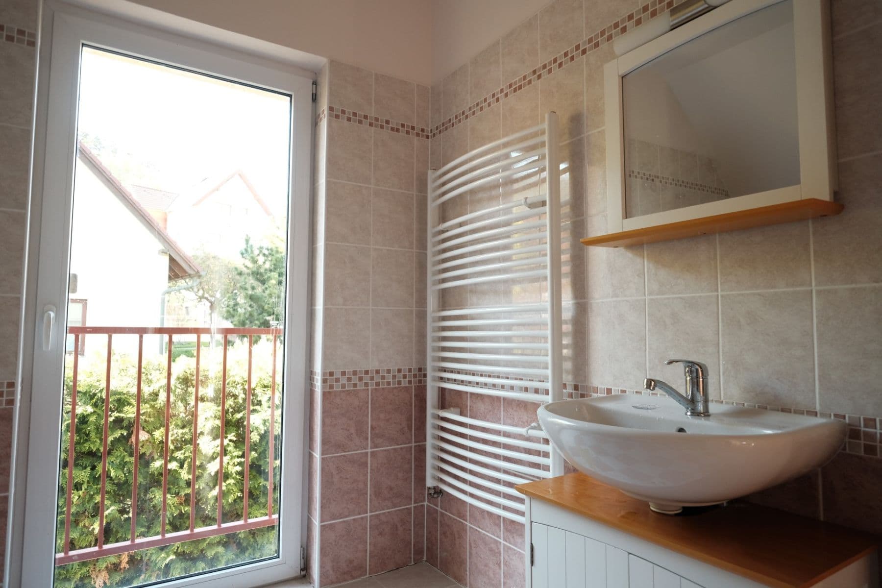 Prenájom domu 198 m², pozemek 1.038 m², Luční, Králův Dvůr, Středočeský kraj Prenájom domu 198 m², pozemek 1.038 m², Luční, Králův Dvůr, Středočeský kraj