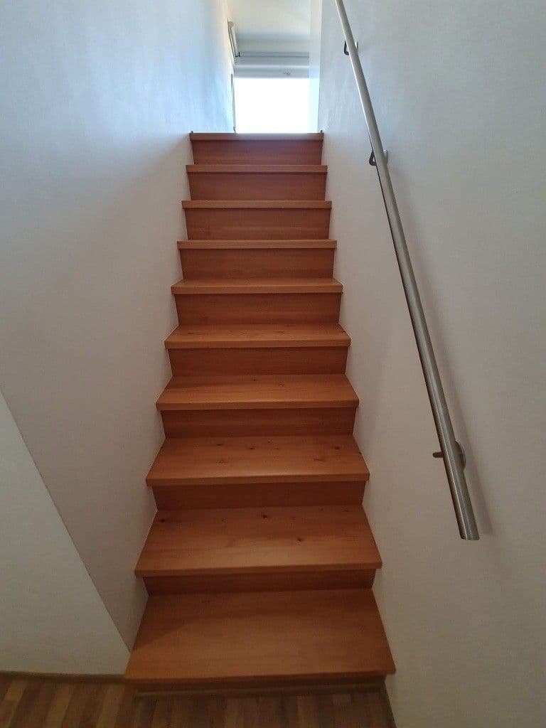 Prenájom bytu 4-izbový 77 m², Korunovační, Praha, Praha Prenájom bytu 4-izbový 77 m², Korunovační, Praha, Praha