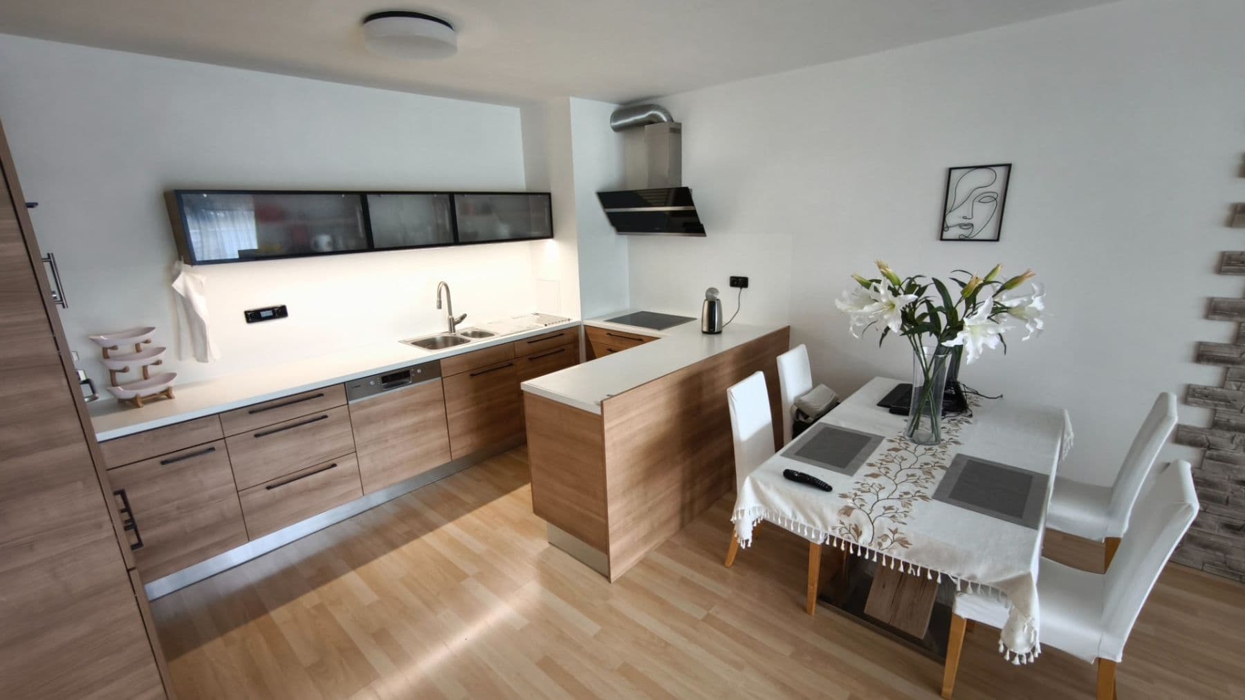 Predaj bytu 2-izbový 82 m², Na Harfě, Praha, Praha Predaj bytu 2-izbový 82 m², Na Harfě, Praha, Praha