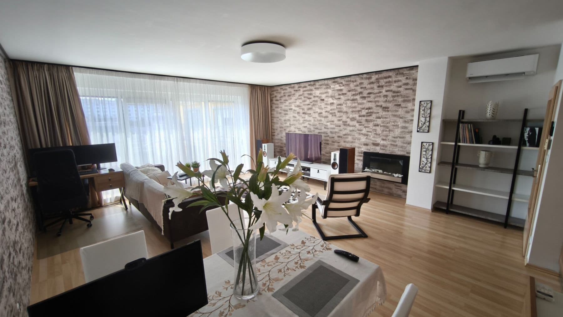 Predaj bytu 2-izbový 82 m², Na Harfě, Praha, Praha Predaj bytu 2-izbový 82 m², Na Harfě, Praha, Praha