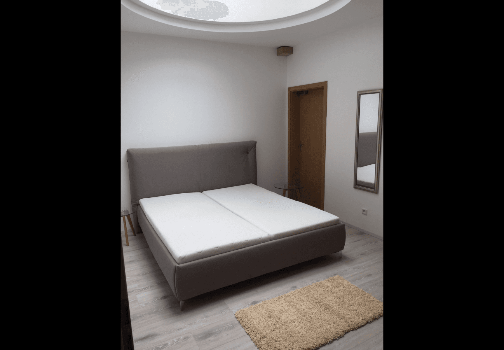 Prenájom bytu 3-izbový 92 m², Pod Dvorem, Praha, Praha Prenájom bytu 3-izbový 92 m², Pod Dvorem, Praha, Praha
