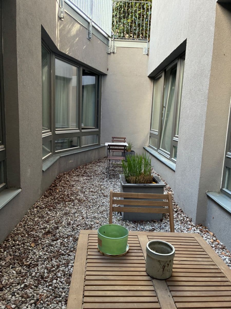 Prenájom bytu 3-izbový 92 m², Pod Dvorem, Praha, Praha Prenájom bytu 3-izbový 92 m², Pod Dvorem, Praha, Praha
