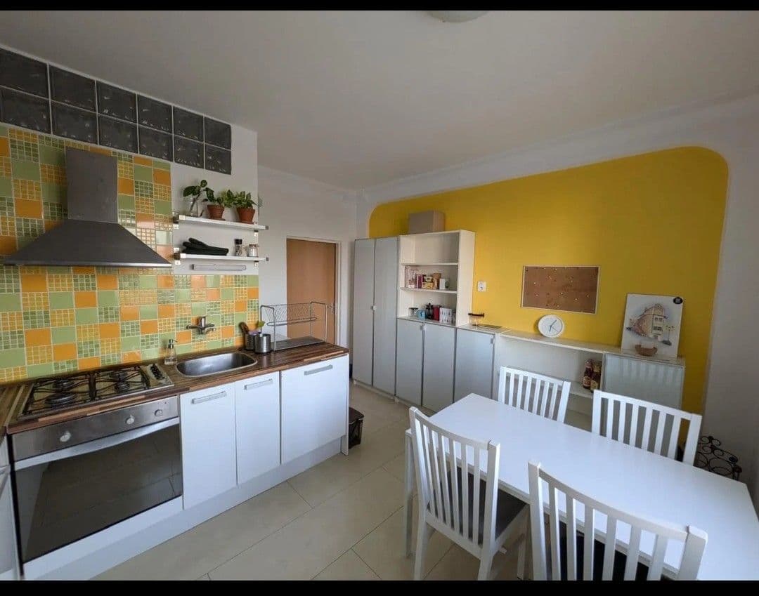Prenájom bytu 2-izbový 69 m², Riazanská, Nové Mesto, Bratislavský kraj Prenájom bytu 2-izbový 69 m², Riazanská, Nové Mesto, Bratislavský kraj