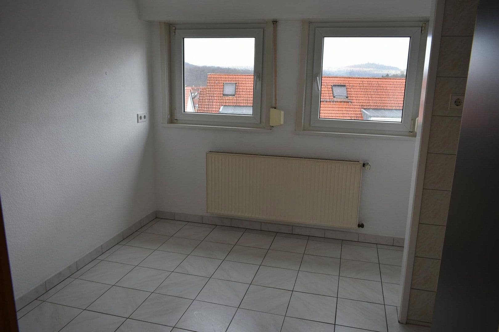 Prenájom bytu 3-izbový 64 m², Schiltacher Straße 18, Stuttgart, Bádensko-Wurttembersko Prenájom bytu 3-izbový 64 m², Schiltacher Straße 18, Stuttgart, Bádensko-Wurttembersko