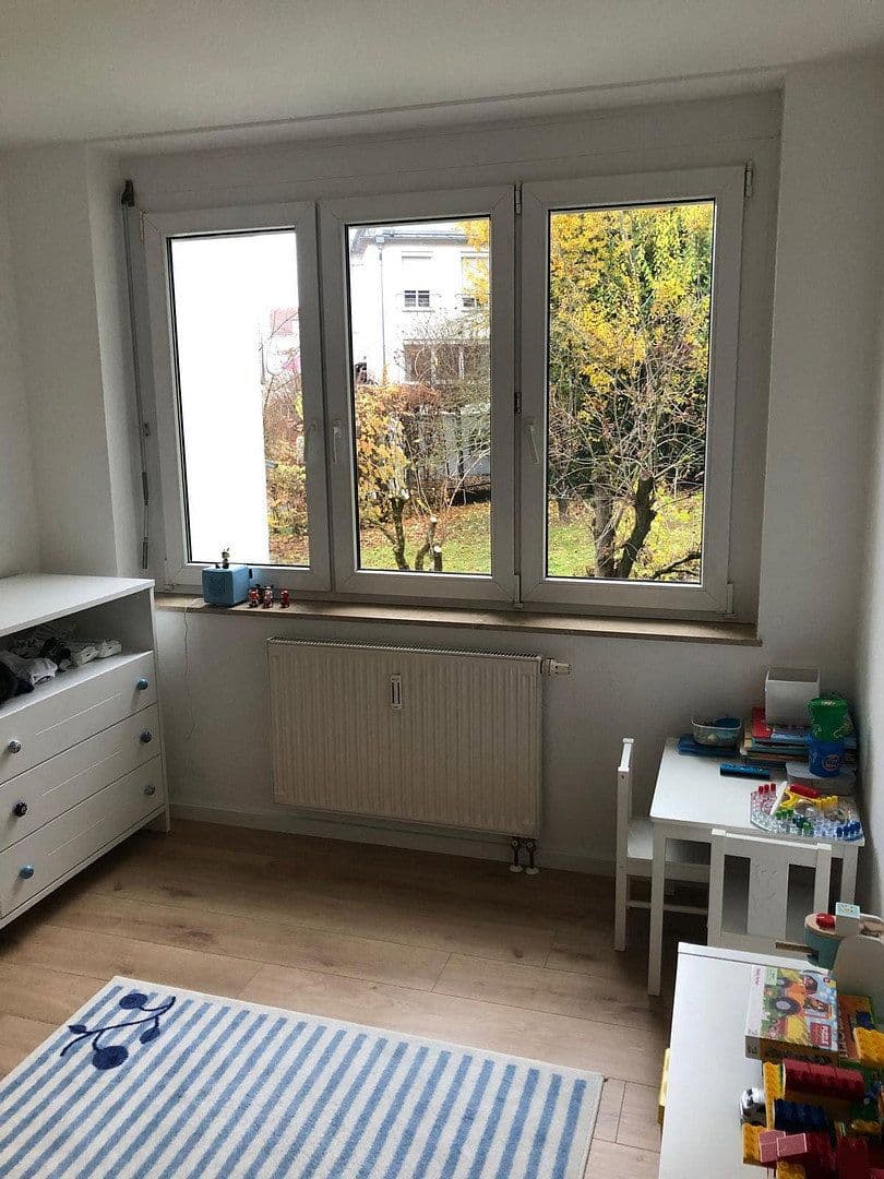 Predaj bytu 4-izbový 88 m², Wernau (Neckar), Bádensko-Wurttembersko Predaj bytu 4-izbový 88 m², Wernau (Neckar), Bádensko-Wurttembersko