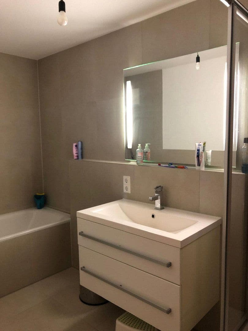 Predaj bytu 4-izbový 88 m², Wernau (Neckar), Bádensko-Wurttembersko Predaj bytu 4-izbový 88 m², Wernau (Neckar), Bádensko-Wurttembersko