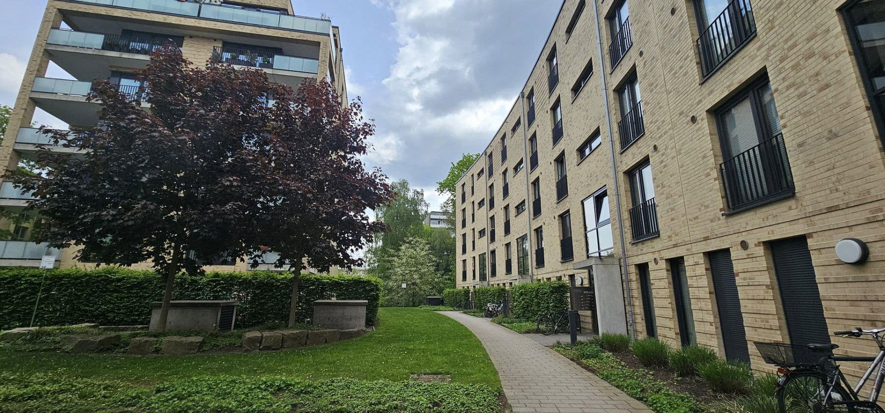 Prenájom bytu 4-izbový 101 m², Walddörferstraße, Hamburg, Hamburg Prenájom bytu 4-izbový 101 m², Walddörferstraße, Hamburg, Hamburg