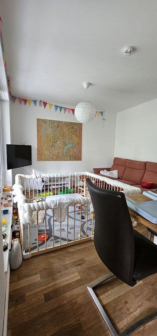 Prenájom bytu 4-izbový 101 m², Walddörferstraße, Hamburg, Hamburg Prenájom bytu 4-izbový 101 m², Walddörferstraße, Hamburg, Hamburg