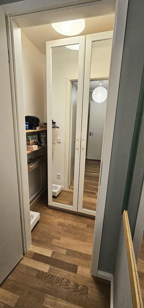 Prenájom bytu 4-izbový 101 m², Walddörferstraße, Hamburg, Hamburg Prenájom bytu 4-izbový 101 m², Walddörferstraße, Hamburg, Hamburg