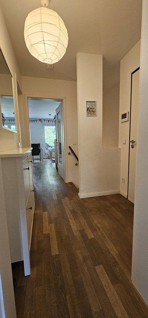 Prenájom bytu 4-izbový 101 m², Walddörferstraße, Hamburg, Hamburg Prenájom bytu 4-izbový 101 m², Walddörferstraße, Hamburg, Hamburg
