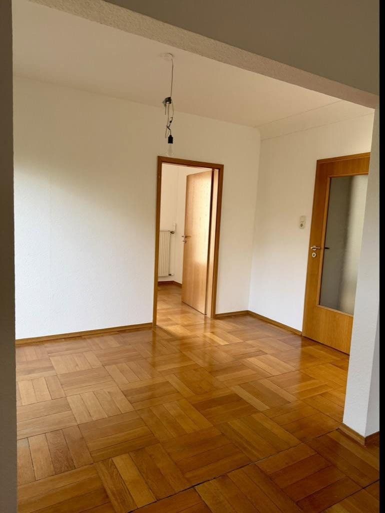 Prenájom bytu 4-izbový 95 m², Aalen, Bádensko-Wurttembersko Prenájom bytu 4-izbový 95 m², Aalen, Bádensko-Wurttembersko