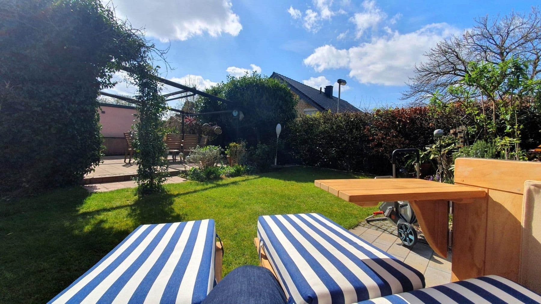 Predaj domu 144 m², pozemek 346 m², Köln Volkhoven/Weiler, Severné Porýnie - Westfálsko Predaj domu 144 m², pozemek 346 m², Köln Volkhoven/Weiler, Severné Porýnie - Westfálsko