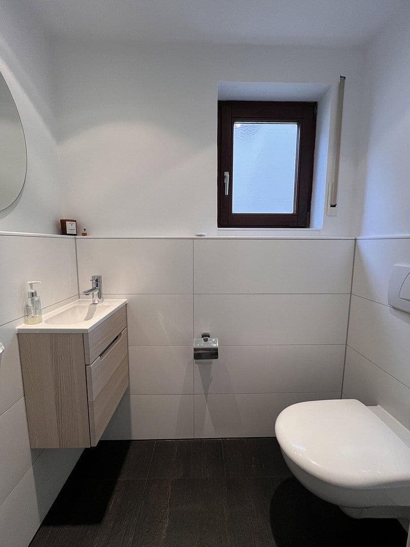 Predaj bytu 3-izbový 84 m², Stuttgart, Bádensko-Wurttembersko Predaj bytu 3-izbový 84 m², Stuttgart, Bádensko-Wurttembersko