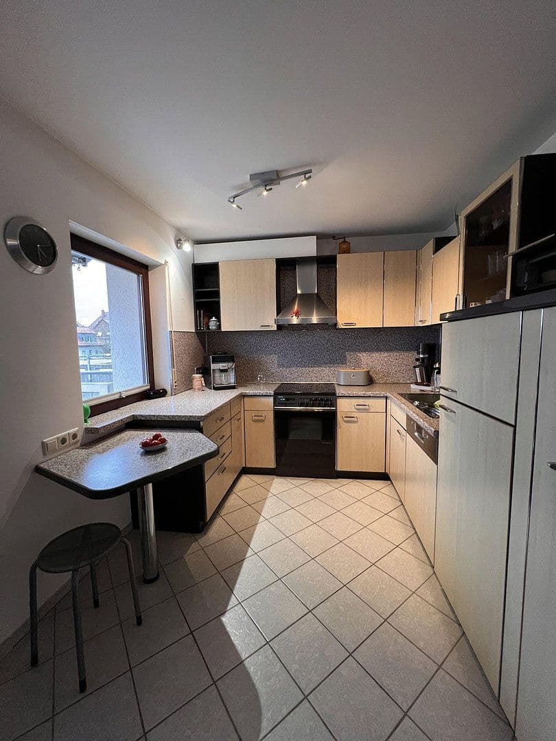 Predaj bytu 3-izbový 84 m², Stuttgart, Bádensko-Wurttembersko Predaj bytu 3-izbový 84 m², Stuttgart, Bádensko-Wurttembersko