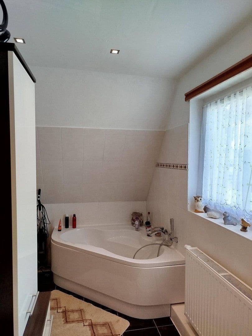 Predaj domu 103 m², pozemek 983 m², Schwanewede, Dolné Sasko Predaj domu 103 m², pozemek 983 m², Schwanewede, Dolné Sasko