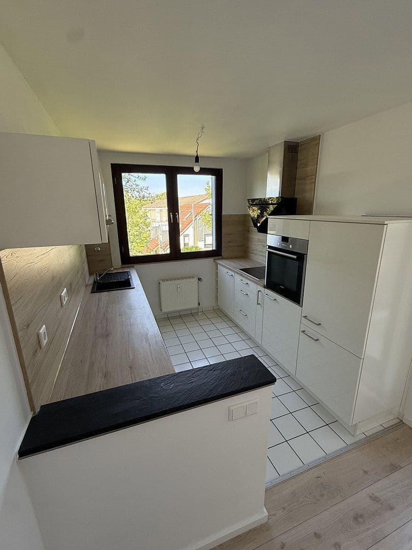 Predaj bytu 3-izbový 79 m², Karlstr. 5a, Langenfeld (Rheinland), Severné Porýnie - Westfálsko Predaj bytu 3-izbový 79 m², Karlstr. 5a, Langenfeld (Rheinland), Severné Porýnie - Westfálsko