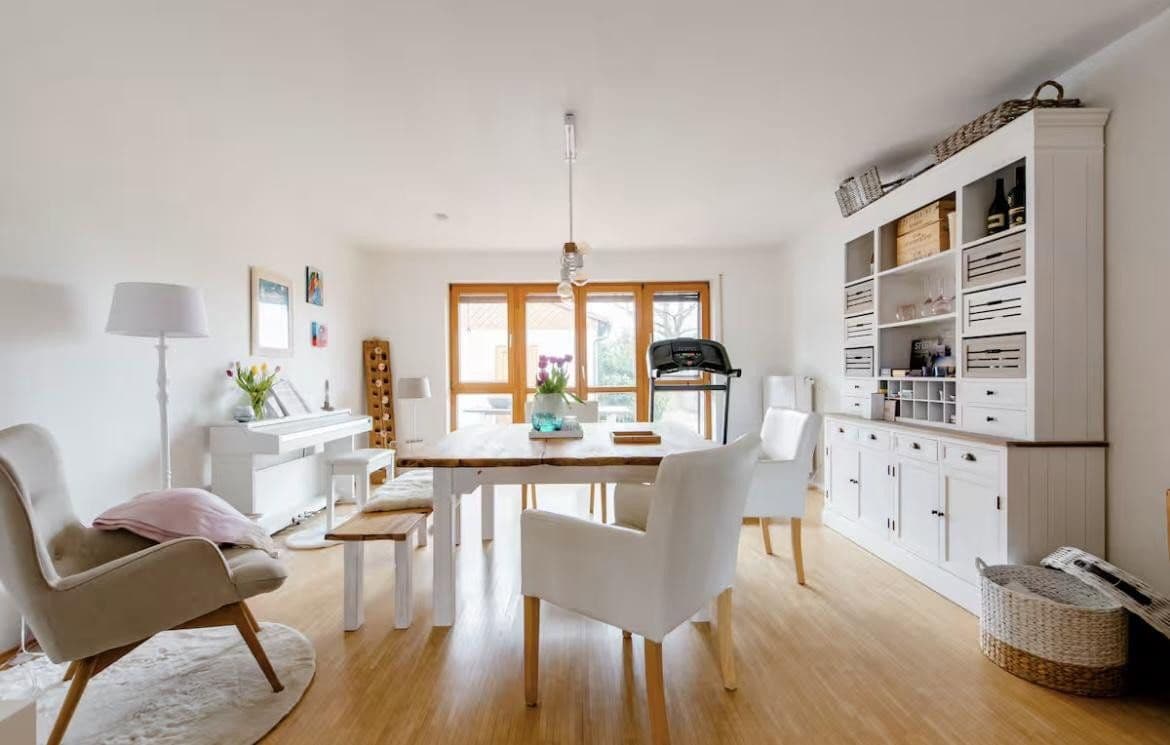 Prenájom domu 111 m², pozemek 463 m², Hufschmiedstraße, München, Bavorsko Prenájom domu 111 m², pozemek 463 m², Hufschmiedstraße, München, Bavorsko