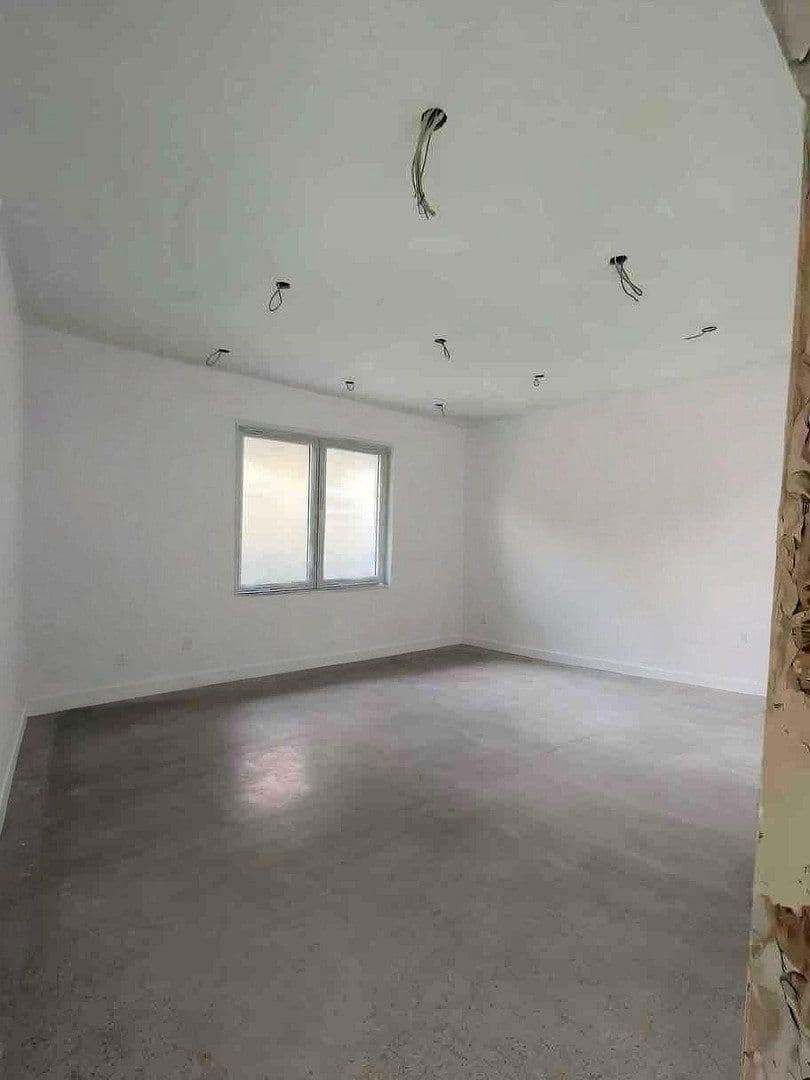 Predaj bytu 3-izbový 73 m², Berlin, Berlín Predaj bytu 3-izbový 73 m², Berlin, Berlín