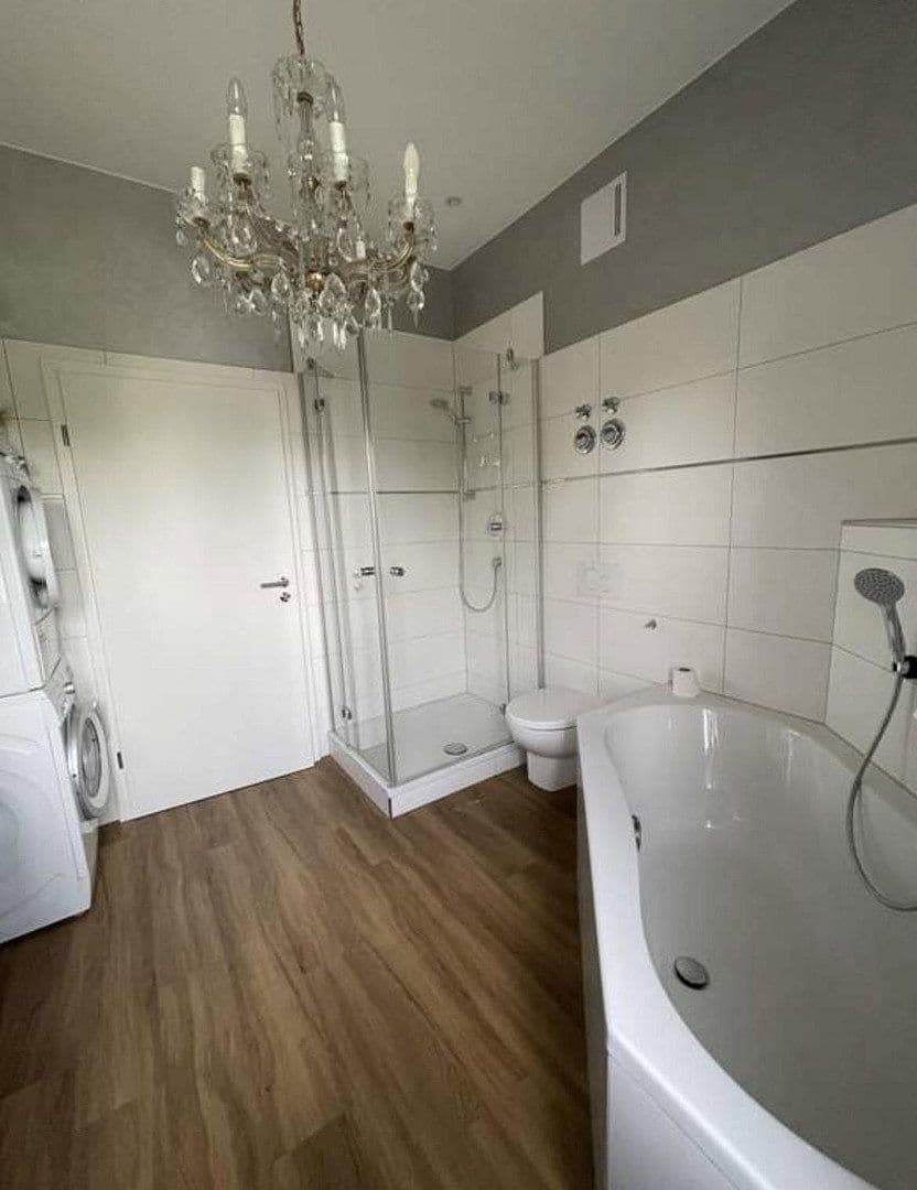 Prenájom bytu 3-izbový 97 m², Freisinger Str. 5, Ilmmünster, Bavorsko Prenájom bytu 3-izbový 97 m², Freisinger Str. 5, Ilmmünster, Bavorsko