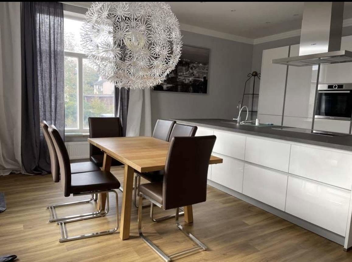Prenájom bytu 3-izbový 97 m², Freisinger Str. 5, Ilmmünster, Bavorsko Prenájom bytu 3-izbový 97 m², Freisinger Str. 5, Ilmmünster, Bavorsko