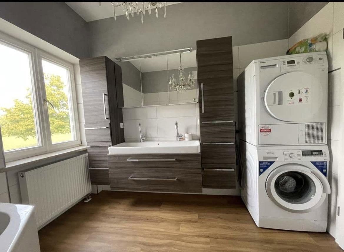 Prenájom bytu 3-izbový 97 m², Freisinger Str. 5, Ilmmünster, Bavorsko Prenájom bytu 3-izbový 97 m², Freisinger Str. 5, Ilmmünster, Bavorsko