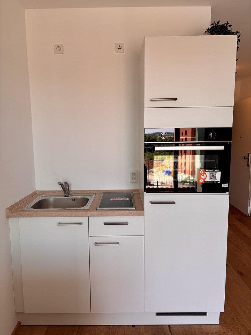Prenájom bytu 1-izbový 25 m², Otto-Hahn-Straße 40, Regensburg, Bavorsko Prenájom bytu 1-izbový 25 m², Otto-Hahn-Straße 40, Regensburg, Bavorsko