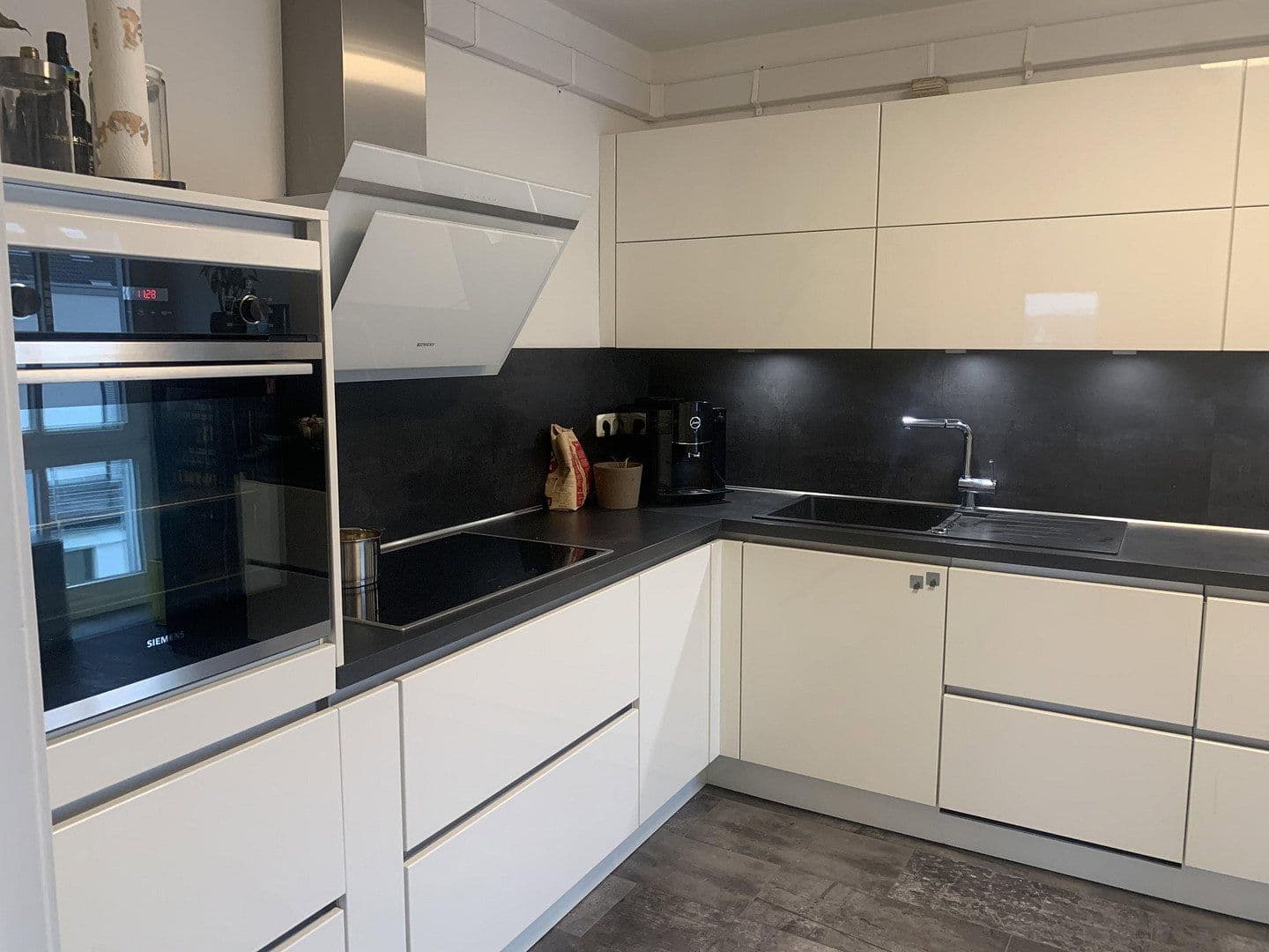 Predaj bytu 3-izbový 100 m², Ernst-Brasse-Straße 26A, Mönchengladbach, Severné Porýnie - Westfálsko Predaj bytu 3-izbový 100 m², Ernst-Brasse-Straße 26A, Mönchengladbach, Severné Porýnie - Westfálsko