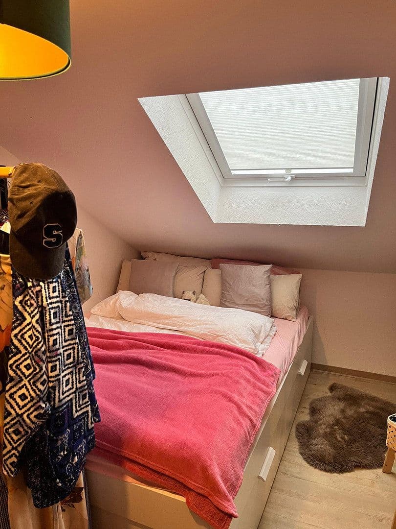 Prenájom bytu 3-izbový 55 m², Saarbrücken, Sársko Prenájom bytu 3-izbový 55 m², Saarbrücken, Sársko