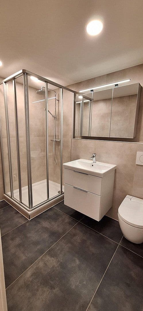 Predaj bytu 4-izbový 107 m², Heidelberg, Bádensko-Wurttembersko Predaj bytu 4-izbový 107 m², Heidelberg, Bádensko-Wurttembersko