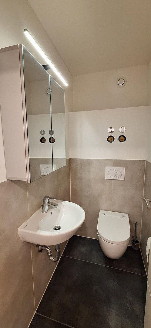 Predaj bytu 4-izbový 107 m², Heidelberg, Bádensko-Wurttembersko Predaj bytu 4-izbový 107 m², Heidelberg, Bádensko-Wurttembersko
