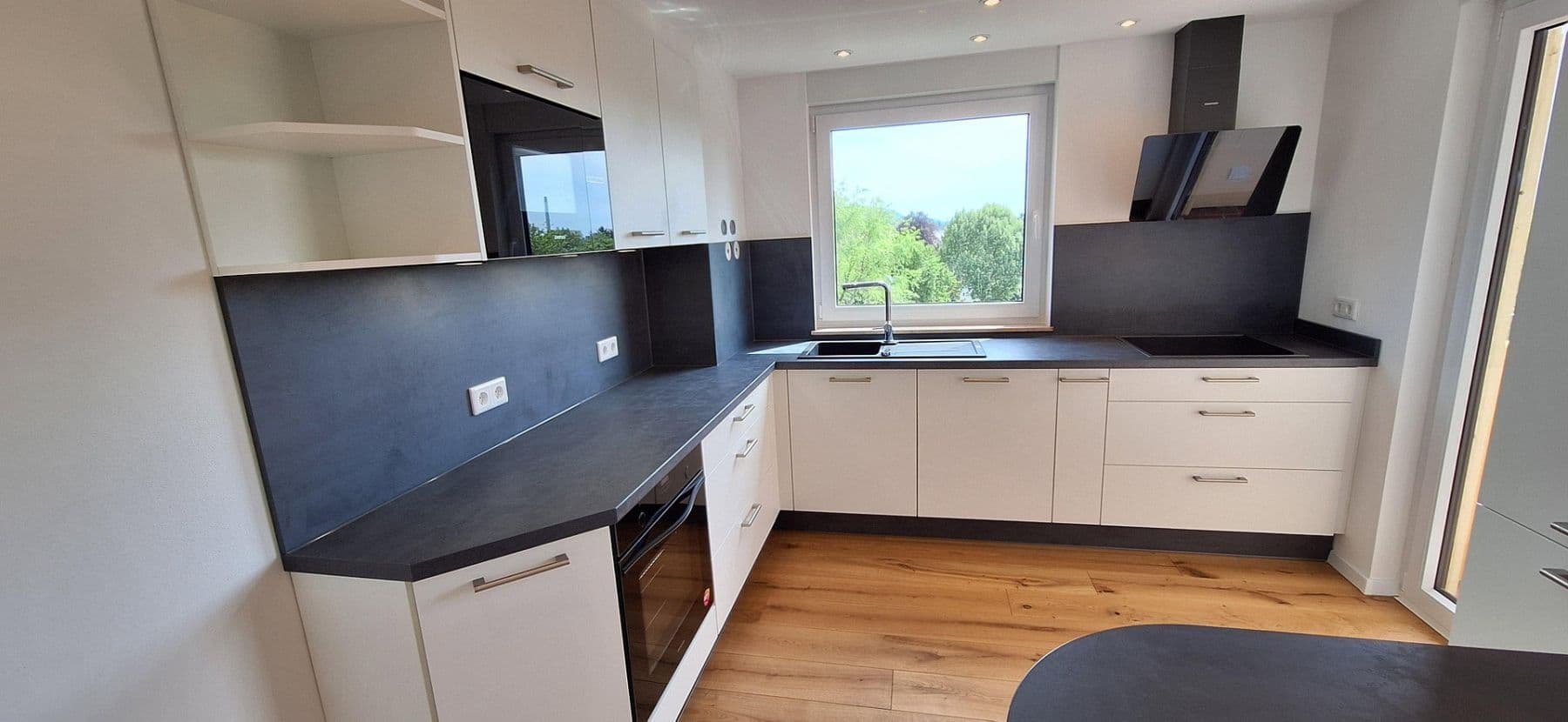 Predaj bytu 4-izbový 107 m², Heidelberg, Bádensko-Wurttembersko Predaj bytu 4-izbový 107 m², Heidelberg, Bádensko-Wurttembersko