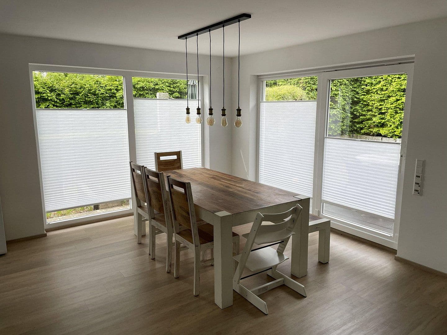 Predaj domu 90 m², pozemek 364 m², Sindelfingen, Bádensko-Wurttembersko Predaj domu 90 m², pozemek 364 m², Sindelfingen, Bádensko-Wurttembersko
