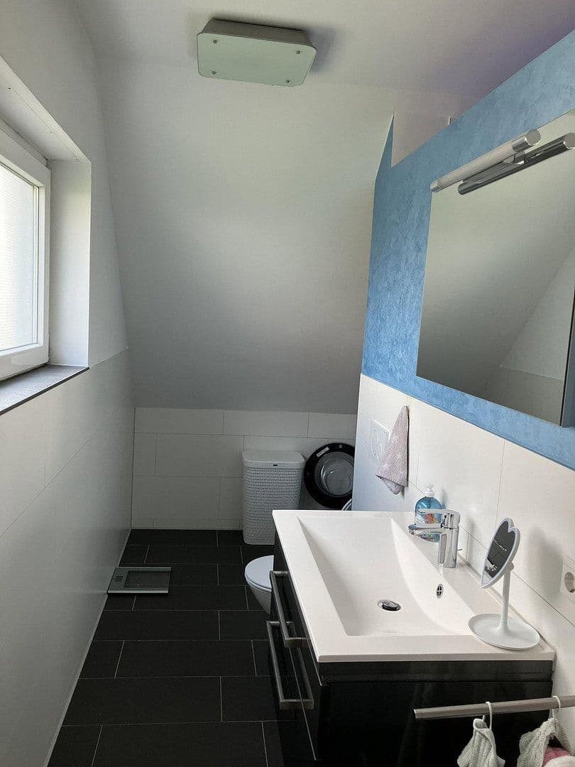 Predaj domu 90 m², pozemek 364 m², Sindelfingen, Bádensko-Wurttembersko Predaj domu 90 m², pozemek 364 m², Sindelfingen, Bádensko-Wurttembersko