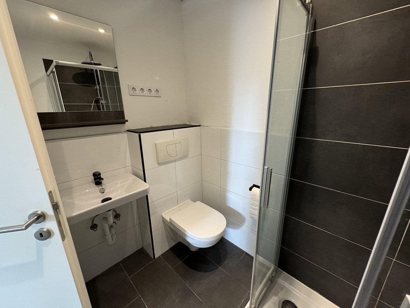 Prenájom bytu 4-izbový 110 m², Uslar, Dolné Sasko Prenájom bytu 4-izbový 110 m², Uslar, Dolné Sasko