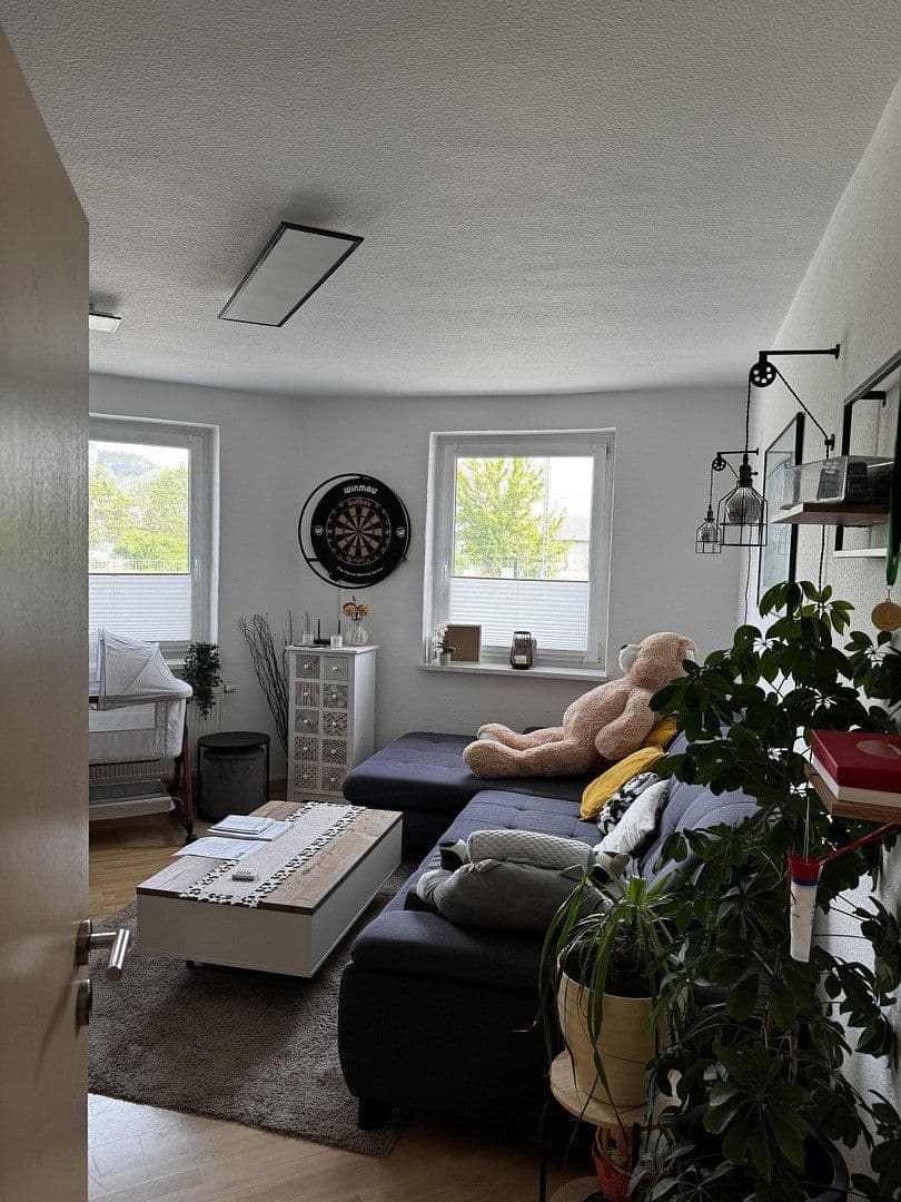 Prenájom bytu 2-izbový 58 m², Prüssingstraße 17, Jena, Durínsko Prenájom bytu 2-izbový 58 m², Prüssingstraße 17, Jena, Durínsko