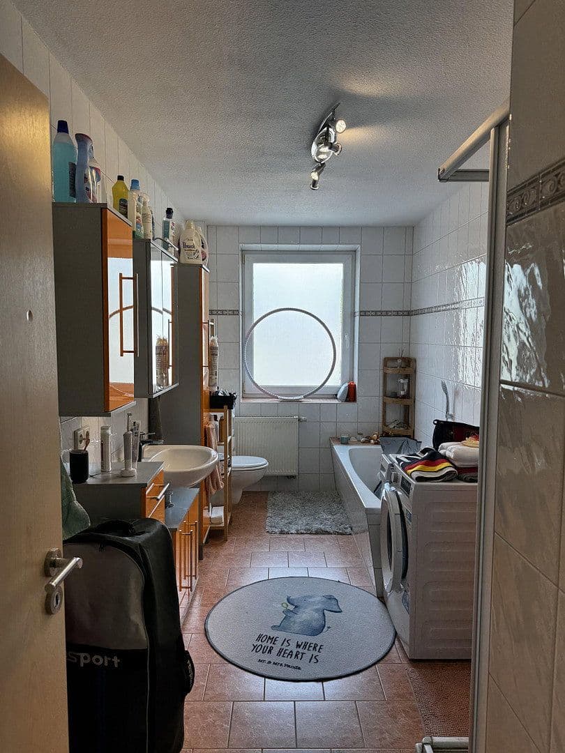 Prenájom bytu 2-izbový 58 m², Prüssingstraße 17, Jena, Durínsko Prenájom bytu 2-izbový 58 m², Prüssingstraße 17, Jena, Durínsko