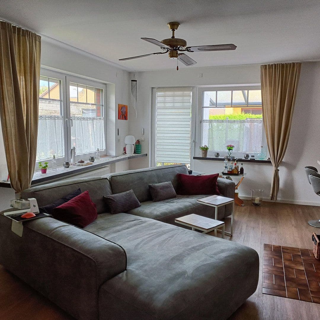 Predaj domu 120 m², pozemek 376 m², Heide, Šlezvicko-Holštajnsko Predaj domu 120 m², pozemek 376 m², Heide, Šlezvicko-Holštajnsko