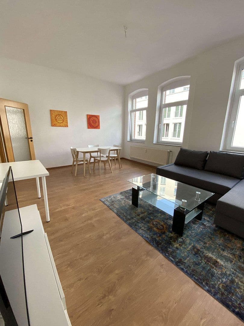 Prenájom bytu 2-izbový 58 m², Hannover, Dolné Sasko Prenájom bytu 2-izbový 58 m², Hannover, Dolné Sasko