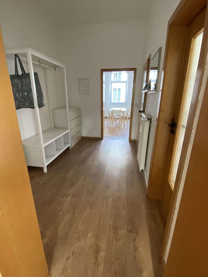 Prenájom bytu 2-izbový 58 m², Hannover, Dolné Sasko Prenájom bytu 2-izbový 58 m², Hannover, Dolné Sasko