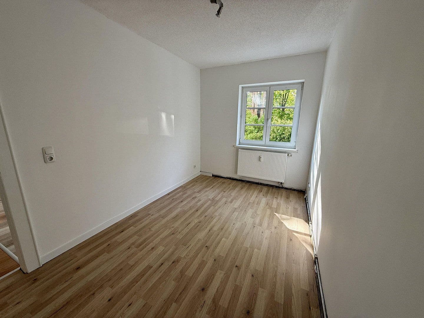 Prenájom bytu 3-izbový 64 m², Alter Reichenbacherstr. 16, Plavno, Sasko Prenájom bytu 3-izbový 64 m², Alter Reichenbacherstr. 16, Plavno, Sasko