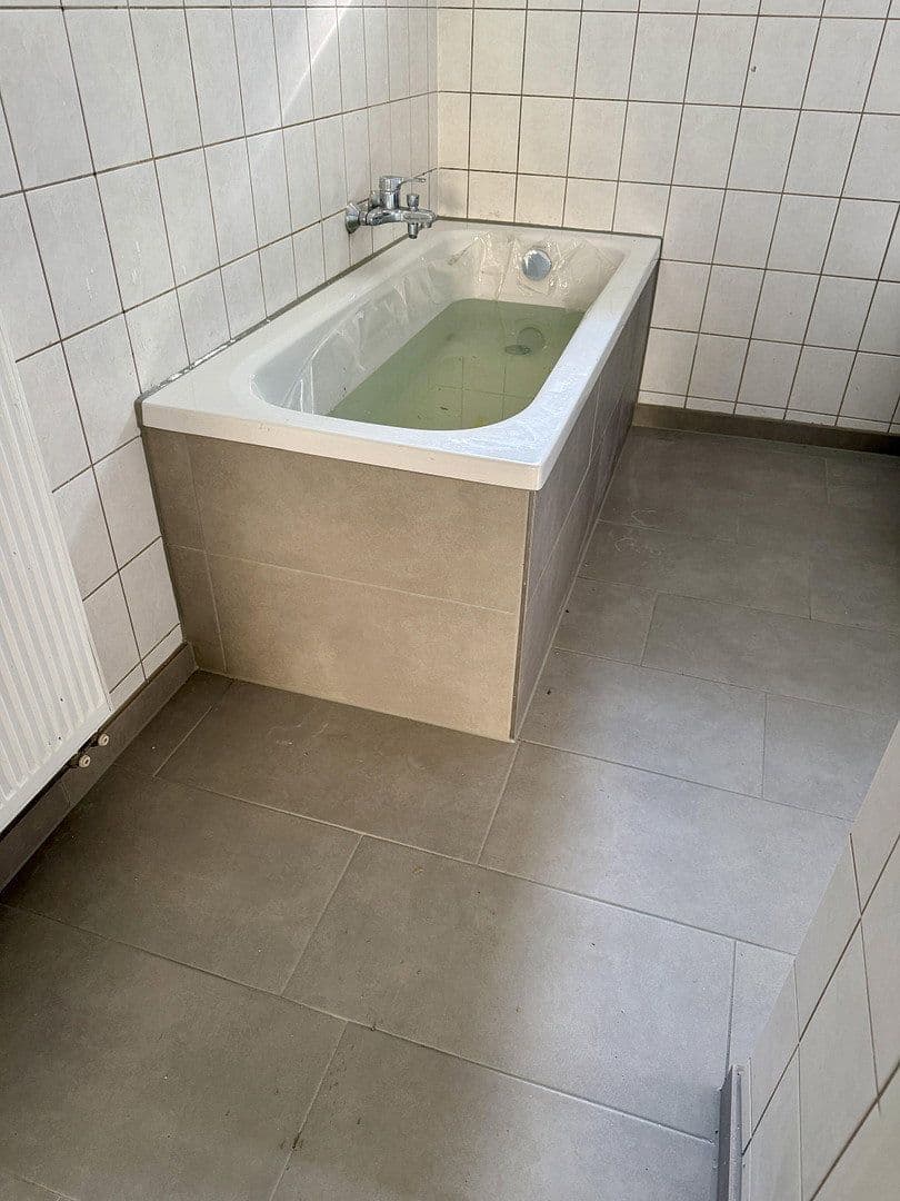 Prenájom bytu 3-izbový 64 m², Alter Reichenbacherstr. 16, Plavno, Sasko Prenájom bytu 3-izbový 64 m², Alter Reichenbacherstr. 16, Plavno, Sasko