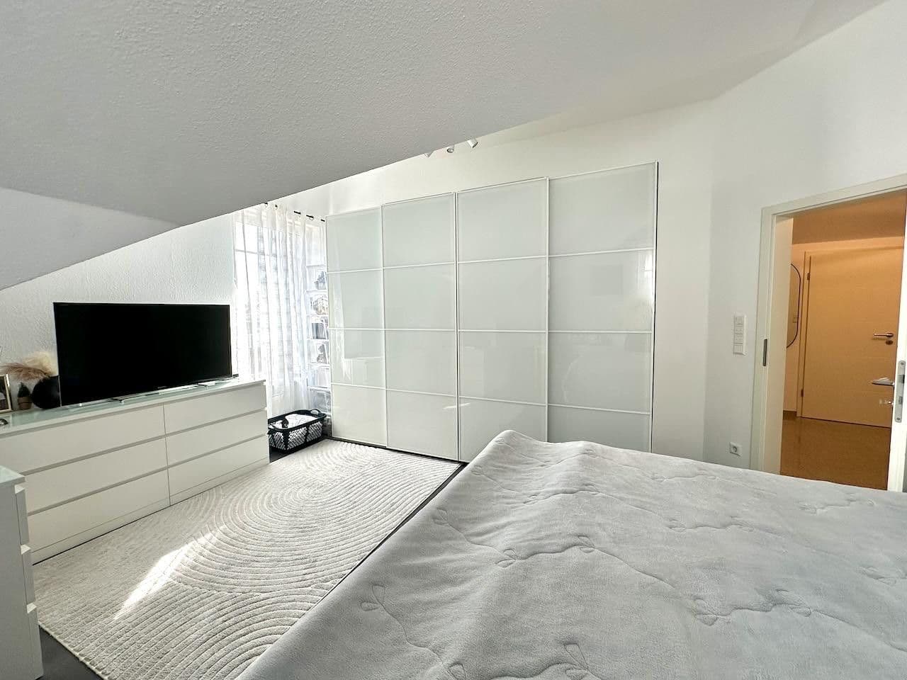 Prenájom bytu 3-izbový 110 m², Elisabeth-Flöge-Str. 2, Sarstedt, Dolné Sasko Prenájom bytu 3-izbový 110 m², Elisabeth-Flöge-Str. 2, Sarstedt, Dolné Sasko